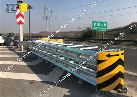 High Quality Road Safety Guardrail Can Guide The Anti-Collision Barrier Crash Cushion