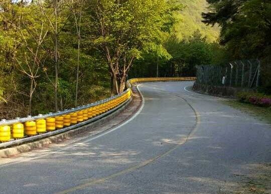 Купить 10-15 дней производственного времени, защитный роликовый барьер, изготовленный на заказ, защитный барьер, защищающий персонал и оборудование от столкновений online manufacture