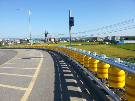 Купить Международный уровень 4 Rolling Guardrail Barrier, включая 85 MICRO Zinc Coating and Beam Variants 1 2 3 4 5 штук для безопасности дорожного движения online manufacture