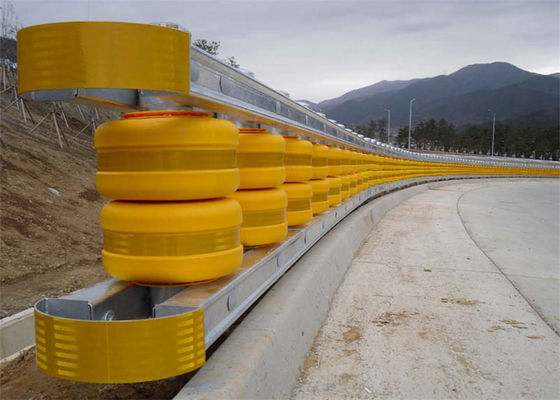 Хорошая цена 350mm Diameter Roller Crash Barrier Supporting 150 Kg Load Capacity Durable Solution for Traffic and Industrial Safety онлайн