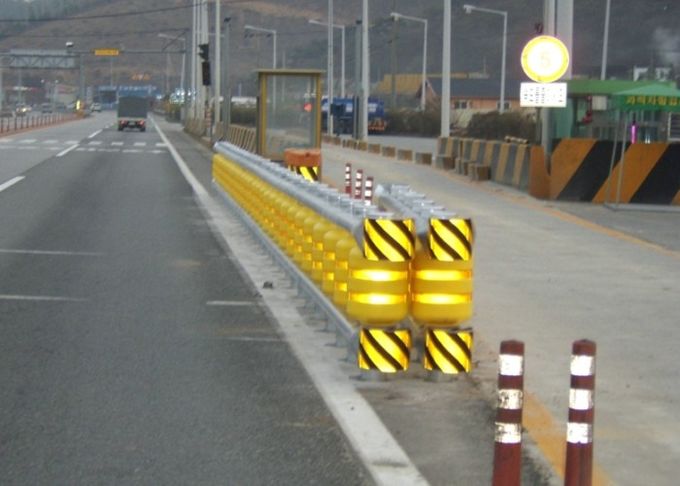 Пена PU/безопасность дорожного движения ЕВА барьер для аварии - прональные дороги 3 ролика шоссе барьера ролика